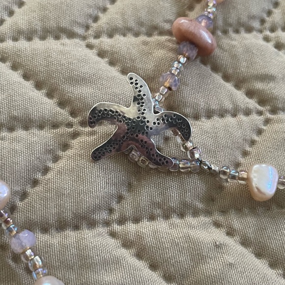 Pearl and crystal handmade necklace with starfish closure - one of a kind! - Picture 5 of 7